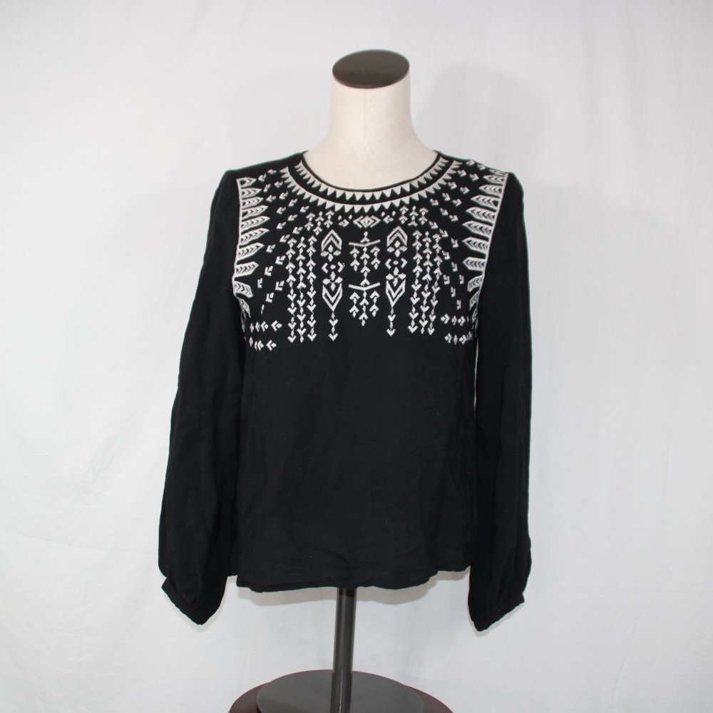 Forever 21 Women's Boho Aztec Print Embroidered Top Black and White Blouse Sz M